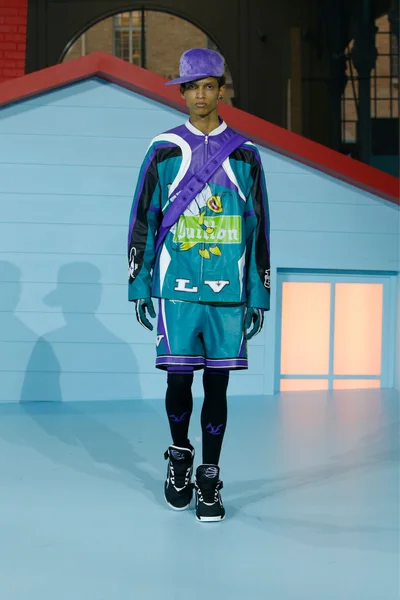 Look 40